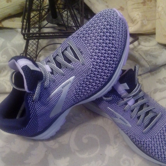 Brooks DNA - Picture 2 of 2